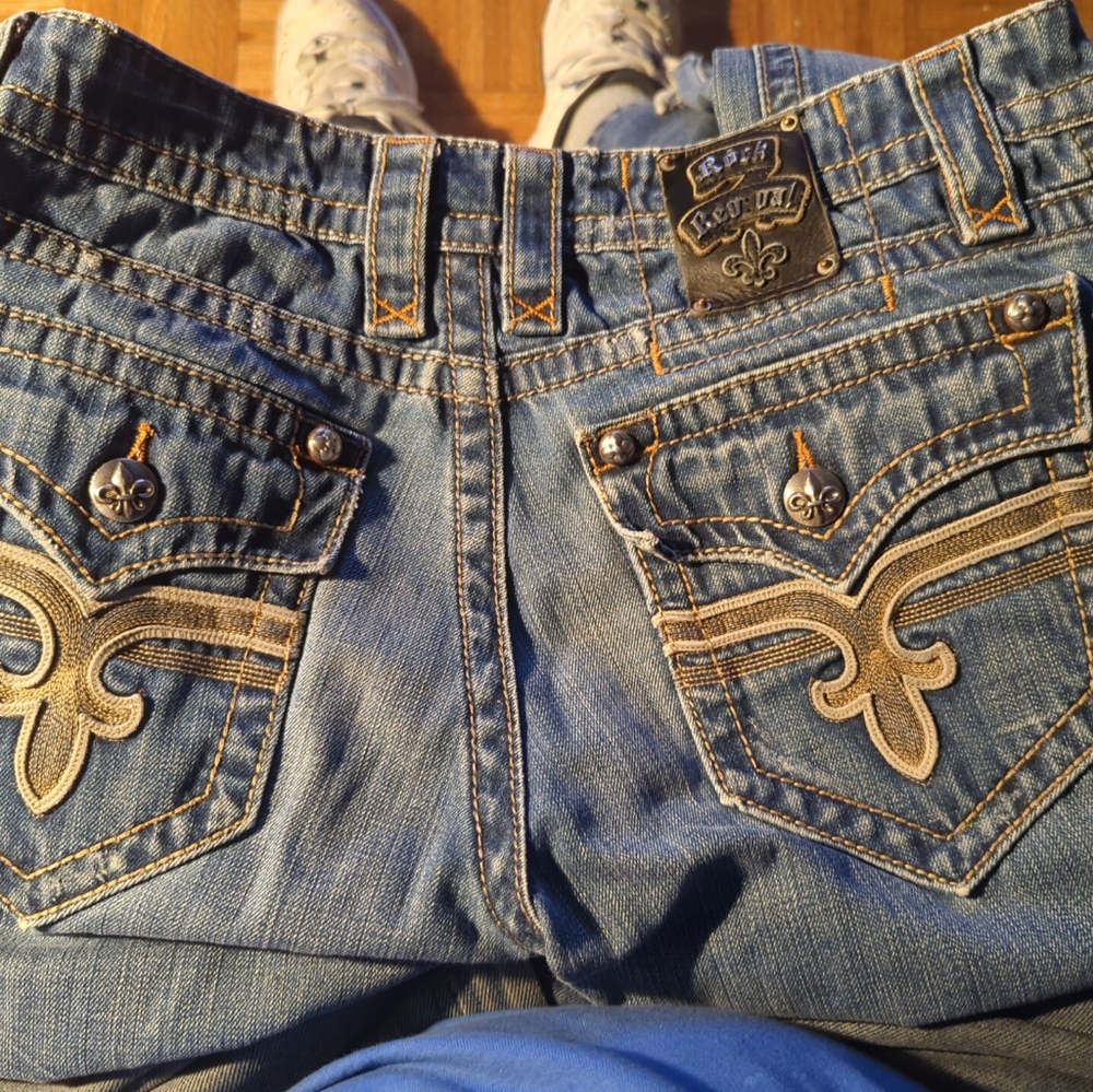 Rock Revival embroidery jeans 32 x 34